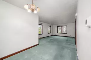925 24th St, Moline, IL 61265 - Photo 10