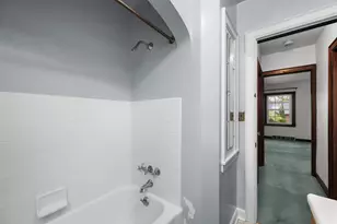 925 24th St, Moline, IL 61265 - Photo 20