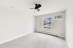 239 Gregory St, Aurora, IL 60504 - Photo 14