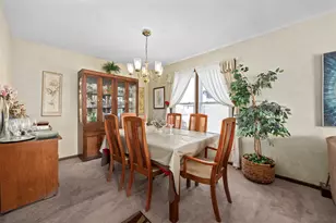 213 Windsor Dr, Bolingbrook, IL 60440 - Photo 6