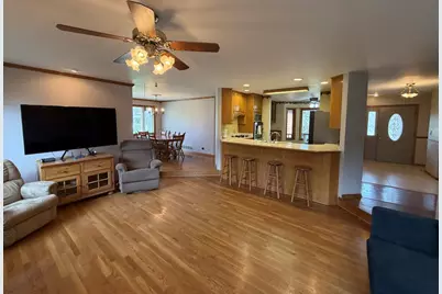 25038 S Timber Court, Elwood, IL 60421 - Photo 4