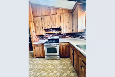 1111 N Bell Avenue E, Pontiac, IL 61764 - Photo 26