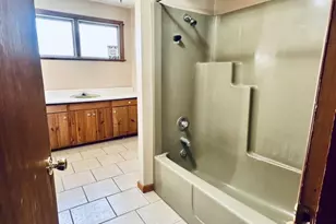 1111 N Bell Ave E, Pontiac, IL 61764 - Photo 18