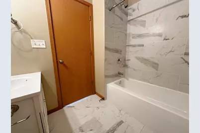 639 W Garfield Boulevard #3, Chicago, IL 60621 - Photo 8