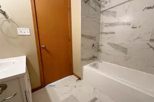 639 W Garfield Blvd, Chicago, IL 60621 - Photo 8