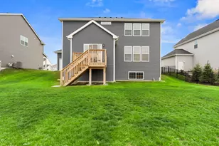 1014 Dr John Burkey Dr, Algonquin, IL 60102 - Photo 30