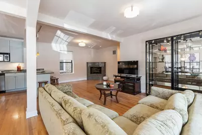 645 W Bittersweet Place #1, Chicago, IL 60613 - Photo 4