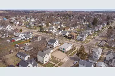 404 N West Avenue, Freeport, IL 61032 - Photo 18