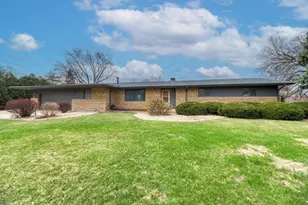 407 Farmington Ave, Joliet, IL 60435 - Photo 4