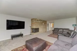 407 Farmington Ave, Joliet, IL 60435 - Photo 12