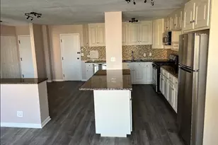 2211 S Stewart Ave, Lombard, IL 60148 - Photo 4