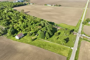 1764 E 500 North Rd, Cissna Park, IL 60924 - Photo 4