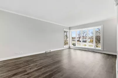 451 W Linda Lane, Addison, IL 60101 - Photo 6