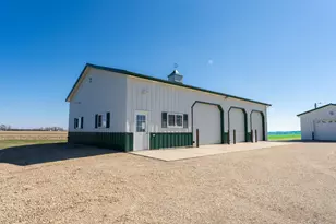 3405 S White Rock Rd, Rochelle, IL 61068 - Photo 40