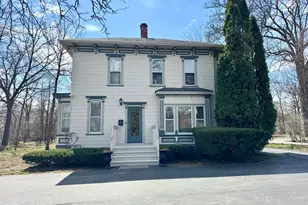 137 W Park Ave, Libertyville, IL 60048 - Photo 1