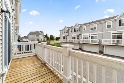 218 Timberleaf Circle, Roselle, IL 60172 - Photo 28