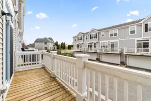 218 Timberleaf Cir, Roselle, IL 60172 - Photo 28