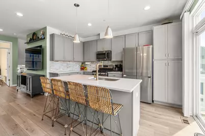 218 Timberleaf Circle, Roselle, IL 60172 - Photo 8