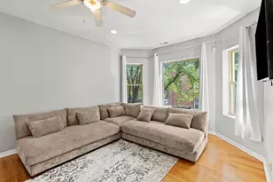 854 E 82nd St, Chicago, IL 60619 - Photo 6