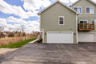 1962 Rena Ln, Yorkville, IL 60560 - Photo 4