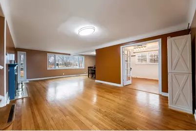 17956 Sacramento Avenue, Homewood, IL 60430 - Photo 2