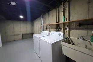 407 Warner St, Hampshire, IL 60140 - Photo 12