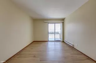 431 Berkshire Dr, Crystal Lake, IL 60014 - Photo 16