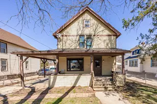 820 Spring St, Aurora, IL 60506 - Photo 1