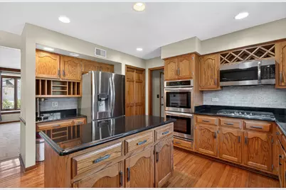 1659 Brittany Lane, Hoffman Estates, IL 60192 - Photo 6