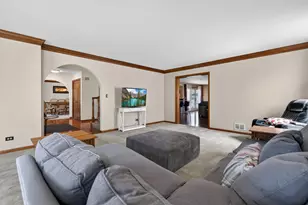 1659 Brittany Ln, Hoffman Estates, IL 60192 - Photo 4