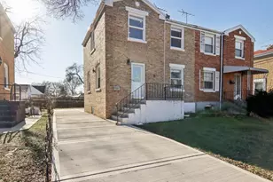 4208 Oak St, Bellwood, IL 60104 - Photo 2