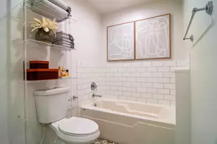 420 W Ontario St, Chicago, IL 60654 - Photo 10