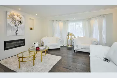 4828 W Berwyn Avenue, Chicago, IL 60630 - Photo 2