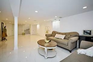 4828 W Berwyn Ave, Chicago, IL 60630 - Photo 22