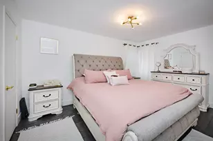 4828 W Berwyn Ave, Chicago, IL 60630 - Photo 20