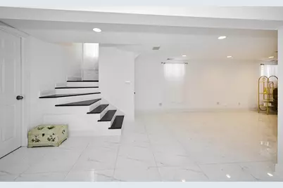 4828 W Berwyn Avenue, Chicago, IL 60630 - Photo 28