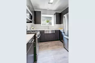 909 W Montana Street #406, Chicago, IL 60614 - Photo 2