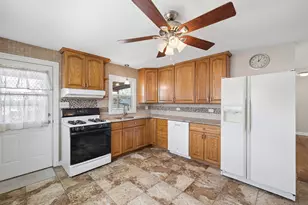 15257 Rob Roy Dr, Oak Forest, IL 60452 - Photo 4