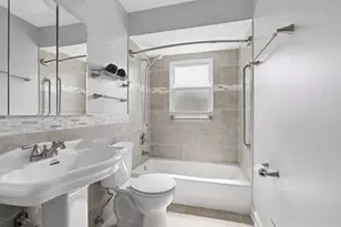 15257 Rob Roy Dr, Oak Forest, IL 60452 - Photo 10