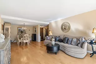 44 Park Ln, Park Ridge, IL 60068 - Photo 4