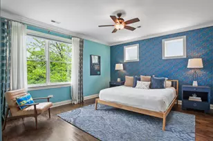 2752 W Argyle St, Chicago, IL 60625 - Photo 12