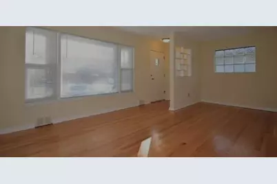 144 E Quincy Street, Riverside, IL 60546 - Photo 2