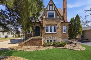 4425 Wilson Ave, Downers Grove, IL 60515 - Photo 2