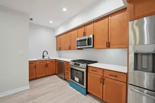 1635 W Warren Blvd, Chicago, IL 60612 - Photo 2