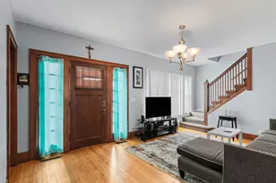 832 Bode Rd, Elgin, IL 60120 - Photo 2