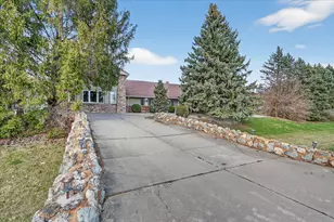 5992 Palisades Pkwy, Rockford, IL 61109 - Photo 1