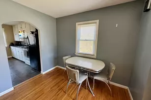 515 S Park St, Sheffield, IL 61361 - Photo 8