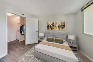 [Address not provided], Chicago, IL 60654 - Photo 4