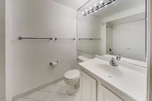 [Address not provided], Chicago, IL 60654 - Photo 10