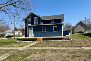 304 S Church St, Sheffield, IL 61361 - Photo 2